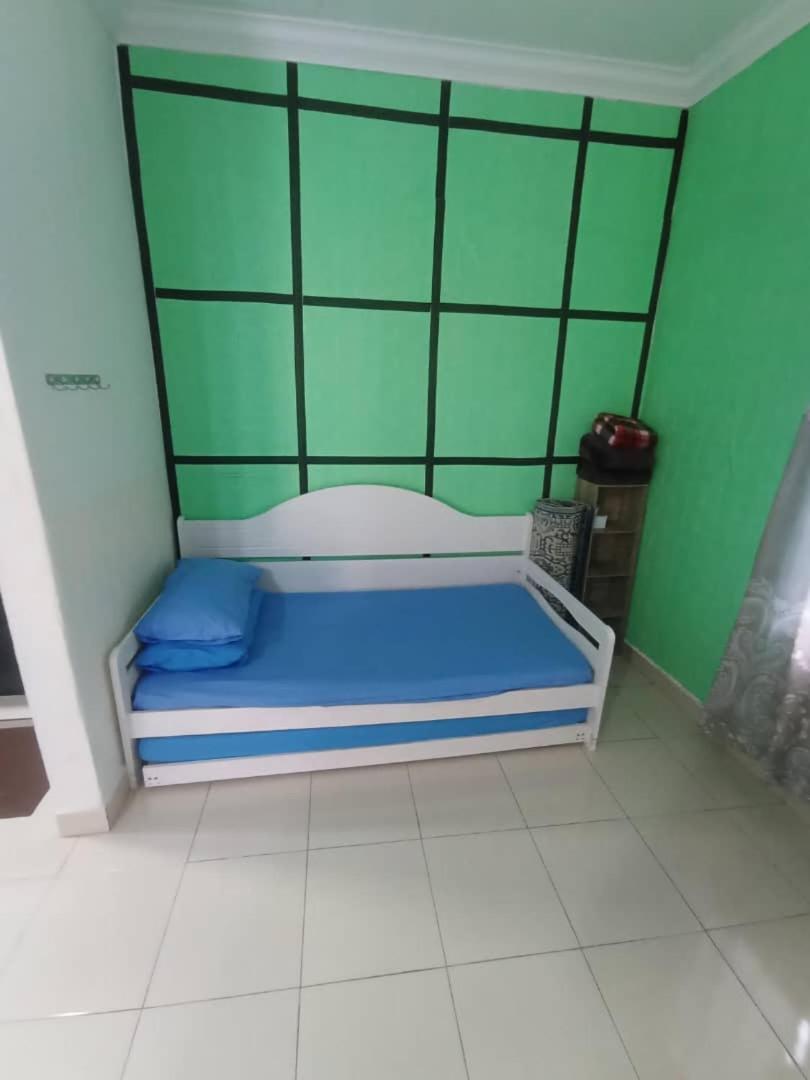 Homestay Sri Ladang Куала-Тренгану Екстер'єр фото